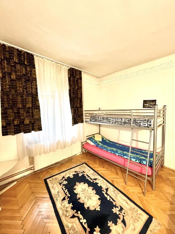 Mosaico Alfetta Hostel تيميشورا المظهر الخارجي الصورة