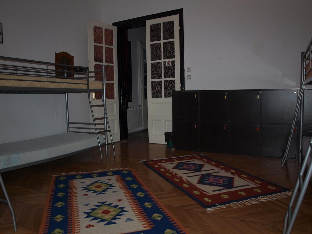 Mosaico Alfetta Hostel تيميشورا المظهر الخارجي الصورة